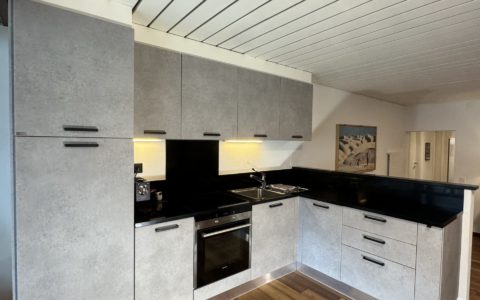 20250827_142331424_iOS